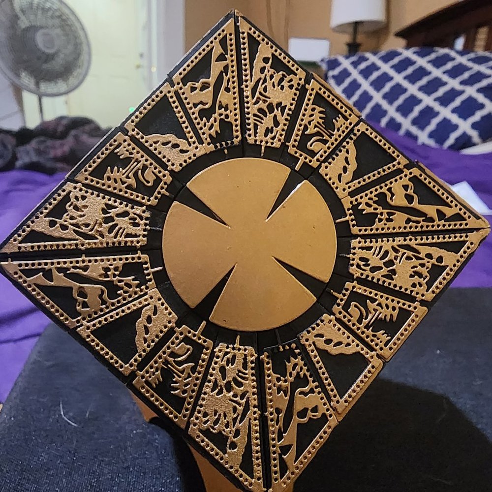 HELLRAISER PUZZLE BOX